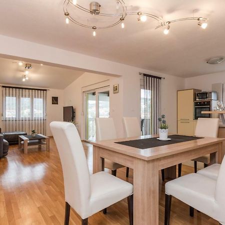 Apartment Natalie Sea View With 3 Bedrooms And Everything Is Air-Conditioned سالي المظهر الخارجي الصورة