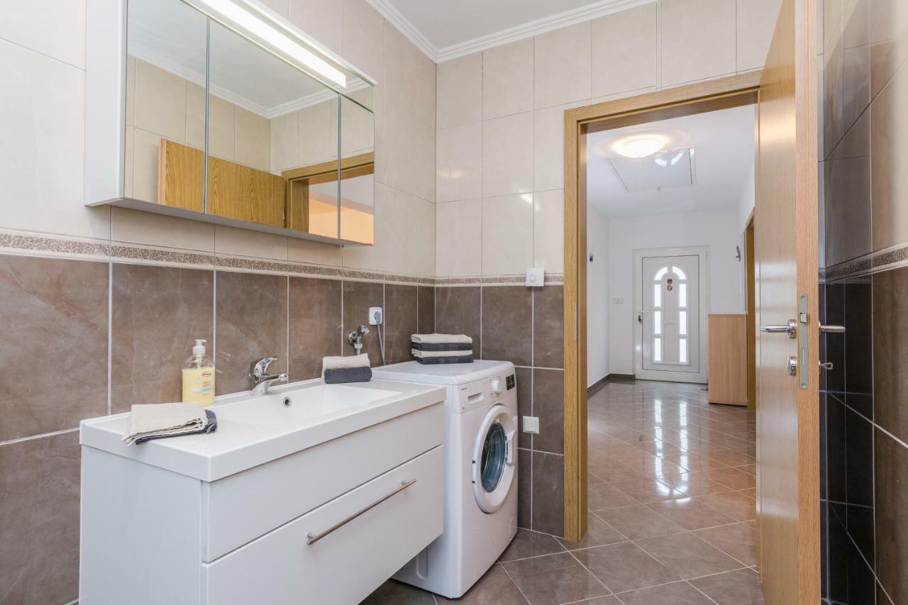 Apartment Natalie Sea View With 3 Bedrooms And Everything Is Air-Conditioned سالي المظهر الخارجي الصورة