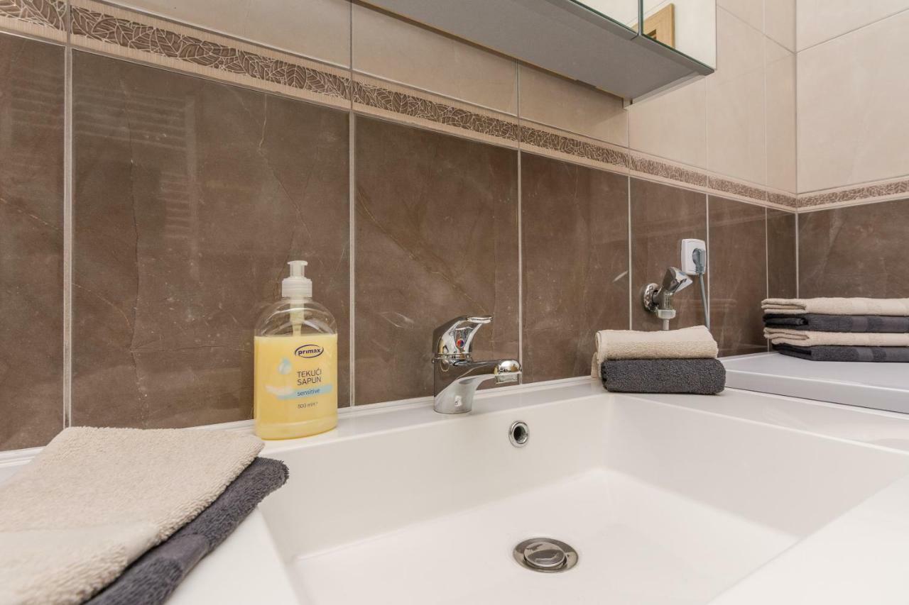 Apartment Natalie Sea View With 3 Bedrooms And Everything Is Air-Conditioned سالي المظهر الخارجي الصورة